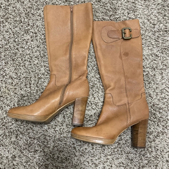 Trendy camel colored Franco Sarto heeled boots - Picture 6 of 8